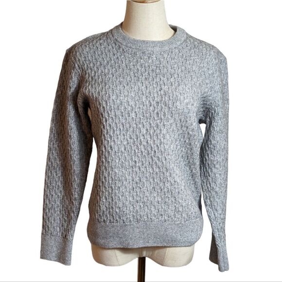 Abercrombie & Fitch Gray Crewneck Sweater - Picture 1 of 5